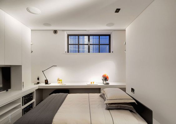 董洁的秋季穿搭秘籍：简约风格也能时尚又实用